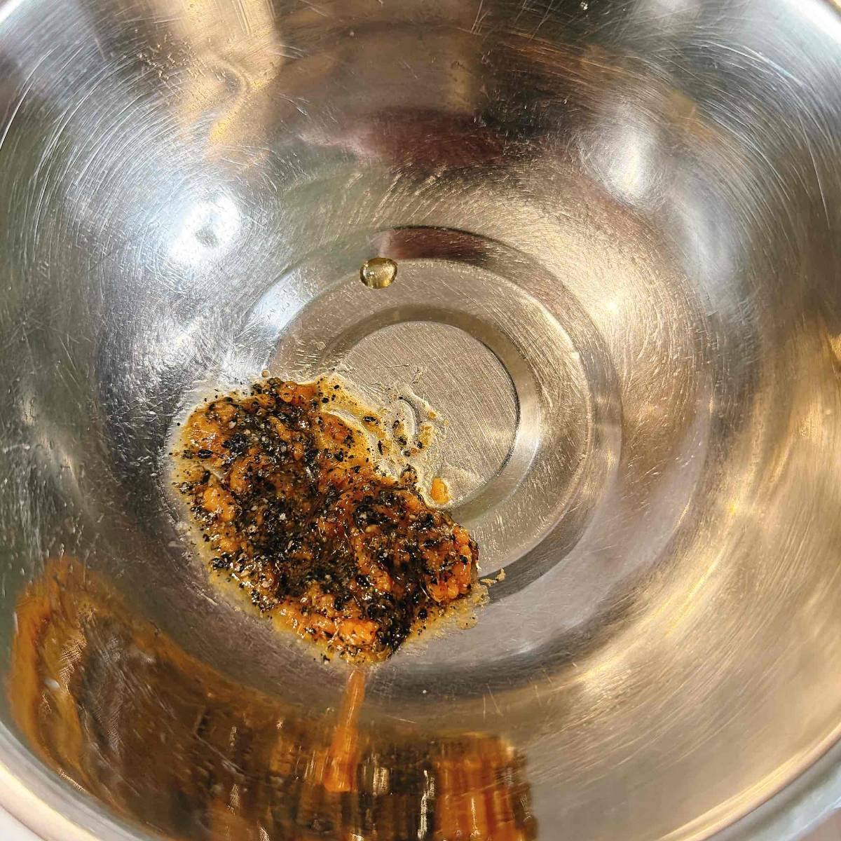 JAグループ公式の「レタスとピーマンのはちみつゴマ味噌和え」のレシピ