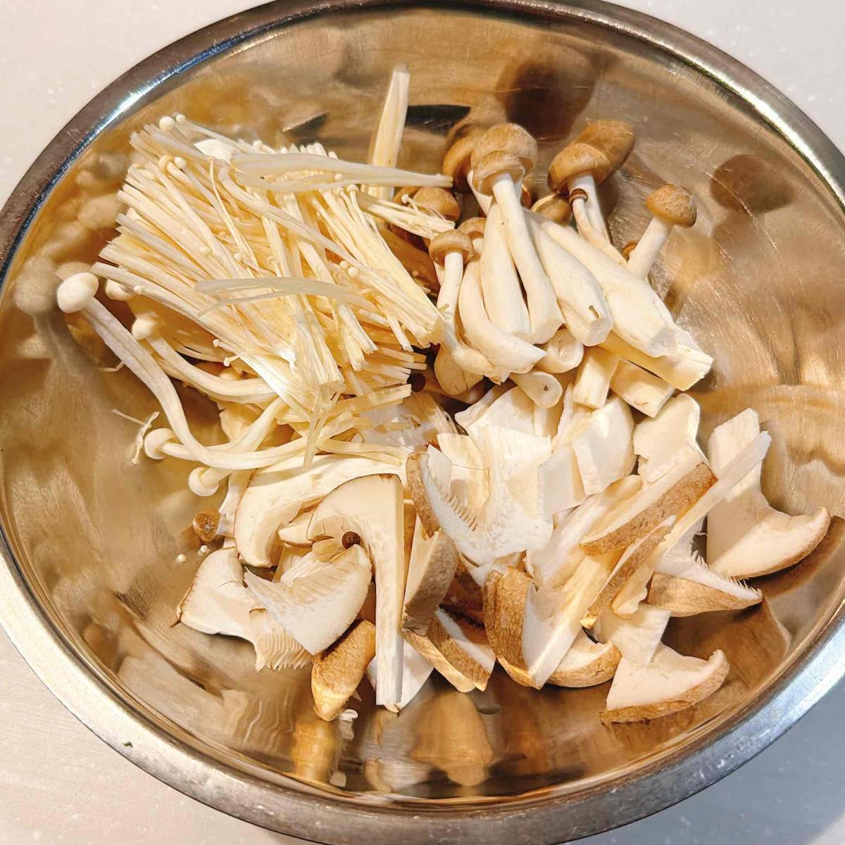 JAグループ公式の「バターの香りがたまらない！鶏のホイル焼き」のレシピ