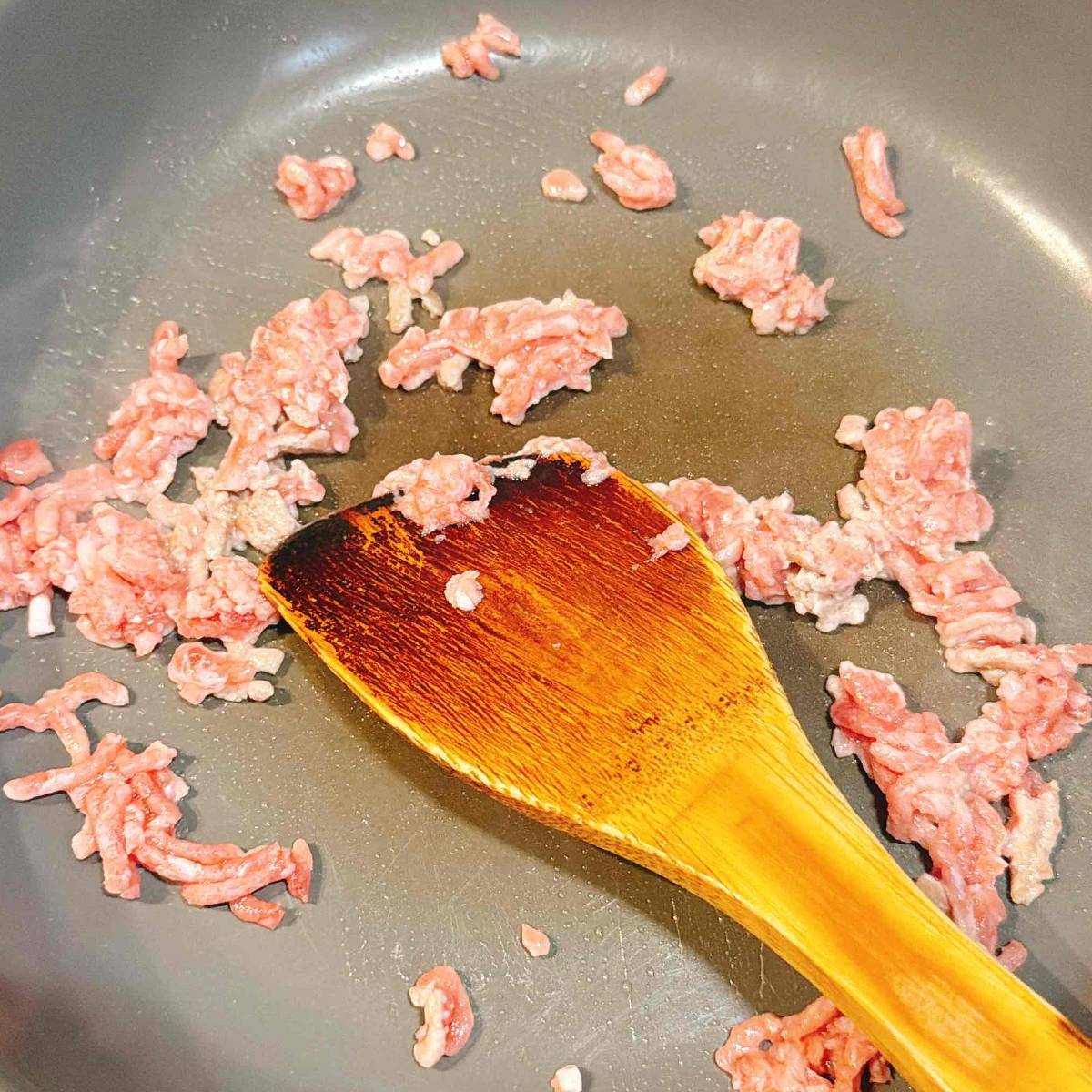 JAグループ公式の「簡単!節約!豚ひき肉ともやしの甘辛炒め」のレシピ