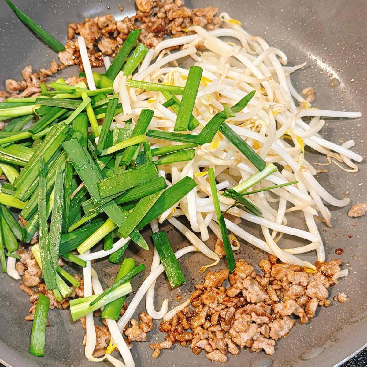 JAグループ公式の「簡単!節約!豚ひき肉ともやしの甘辛炒め」のレシピ