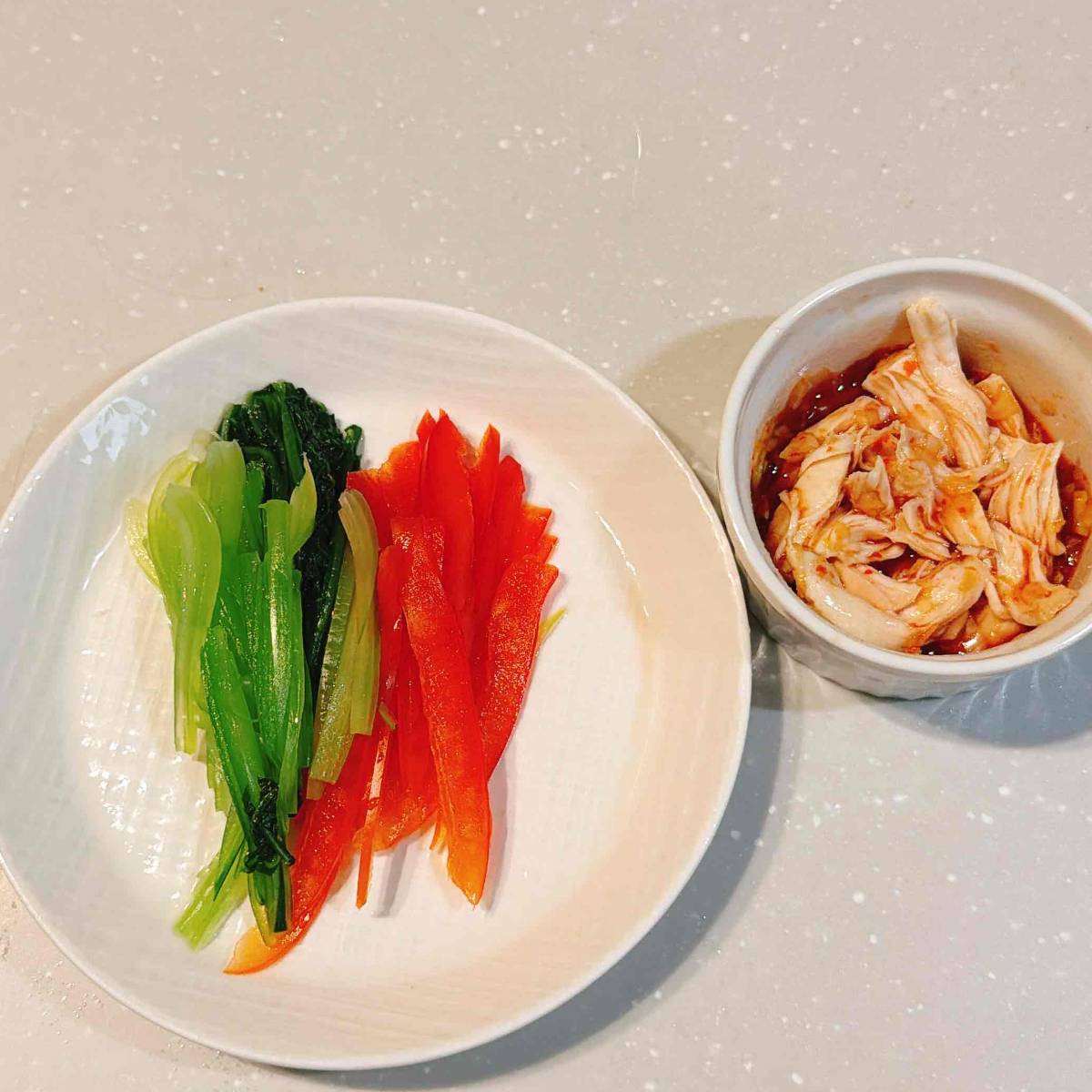 揖保乃糸公式の「鶏ささみの中華風ピリ辛そうめん」のレシピ