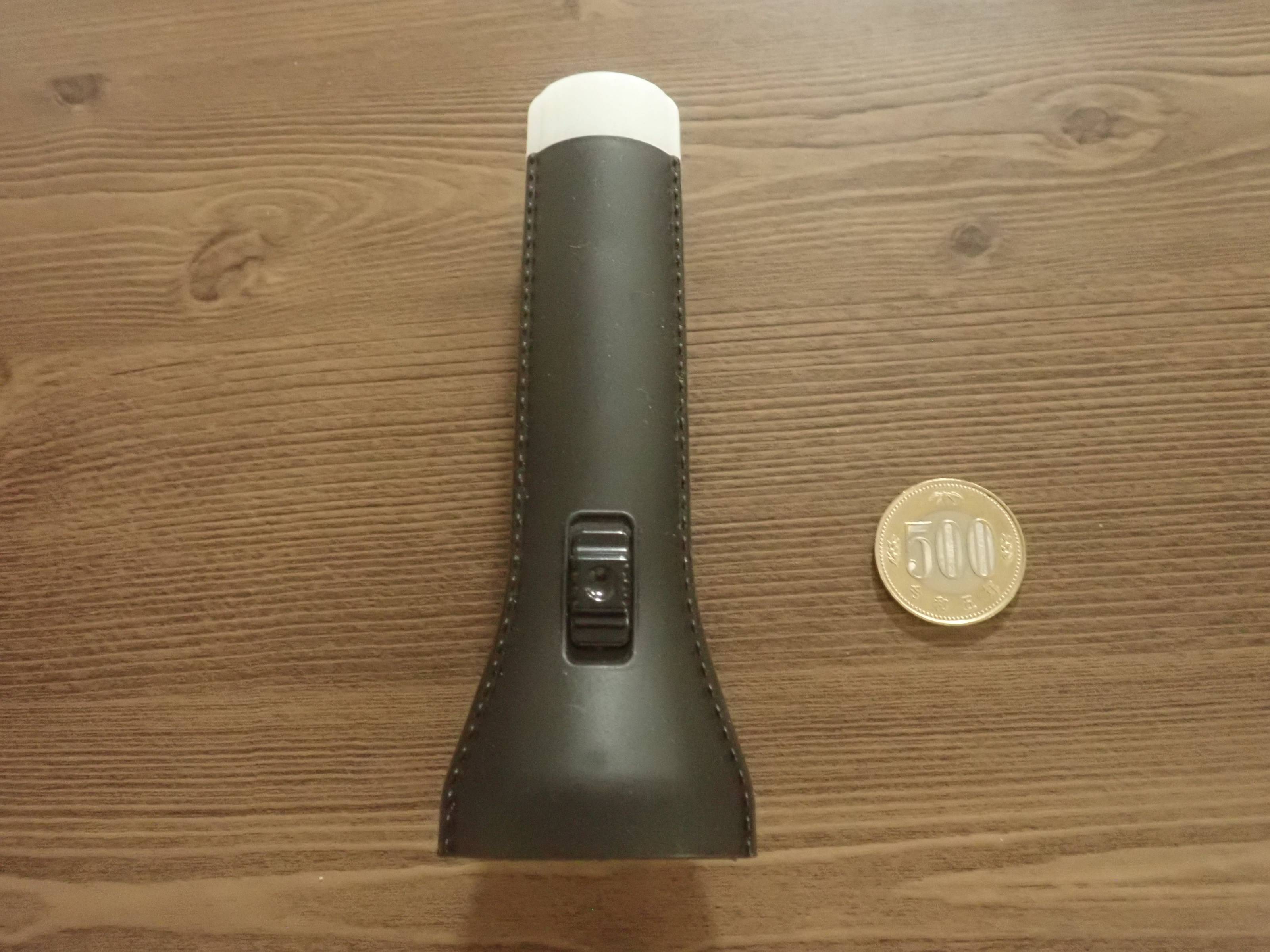 ダイソーの2WAYライト(単3乾電池1本タイプ)