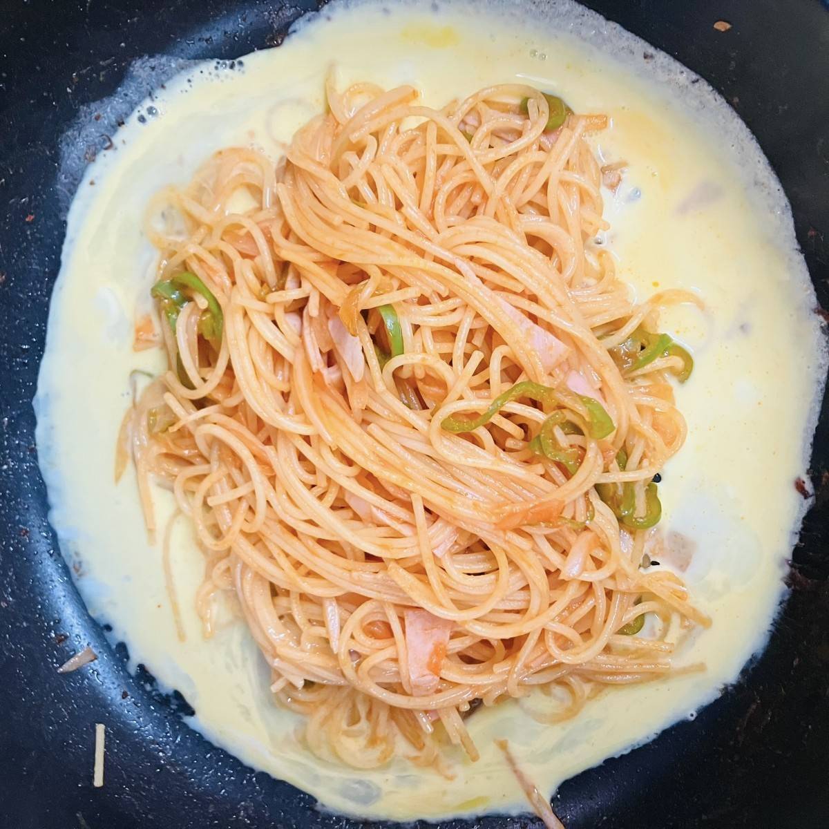 マ・マー公式の「名古屋風鉄板焼きナポリタン」のレシピ