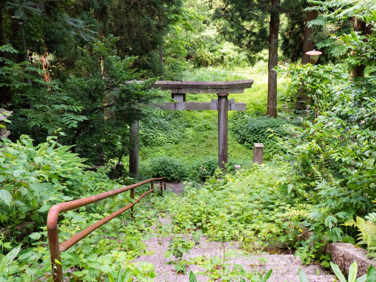 新潟県の立石山神社 