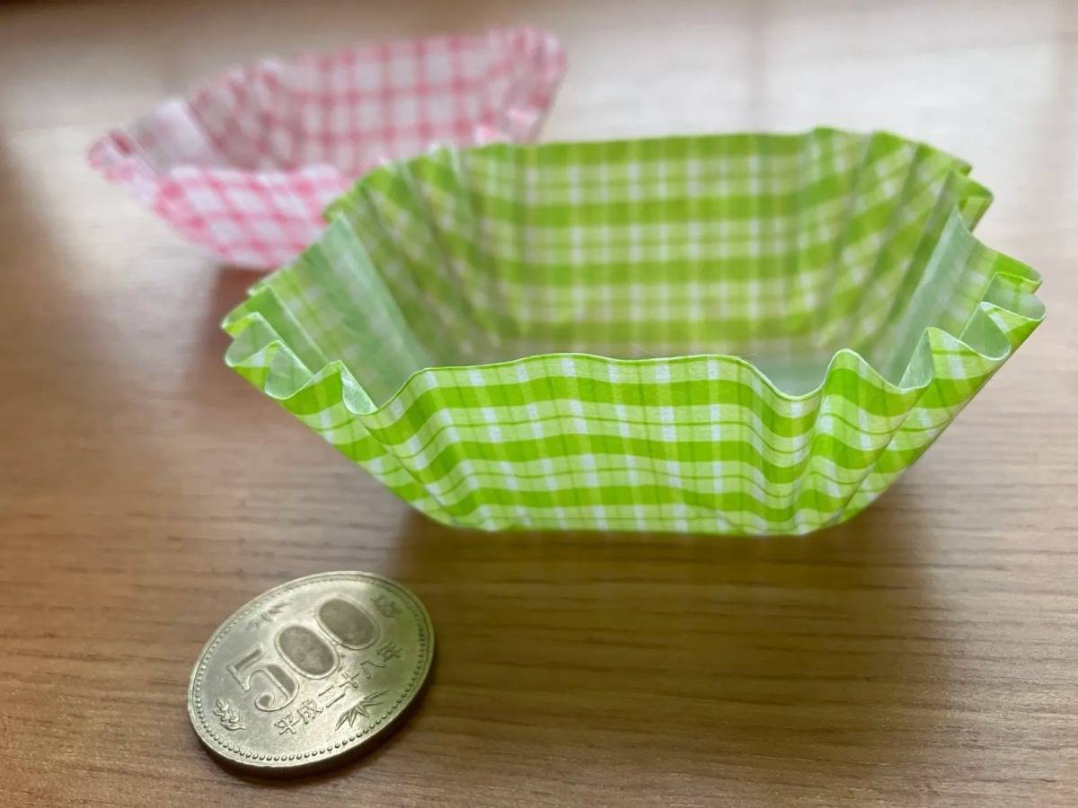 Seria(セリア):水分・油分を吸収するお弁当おかずカップ
