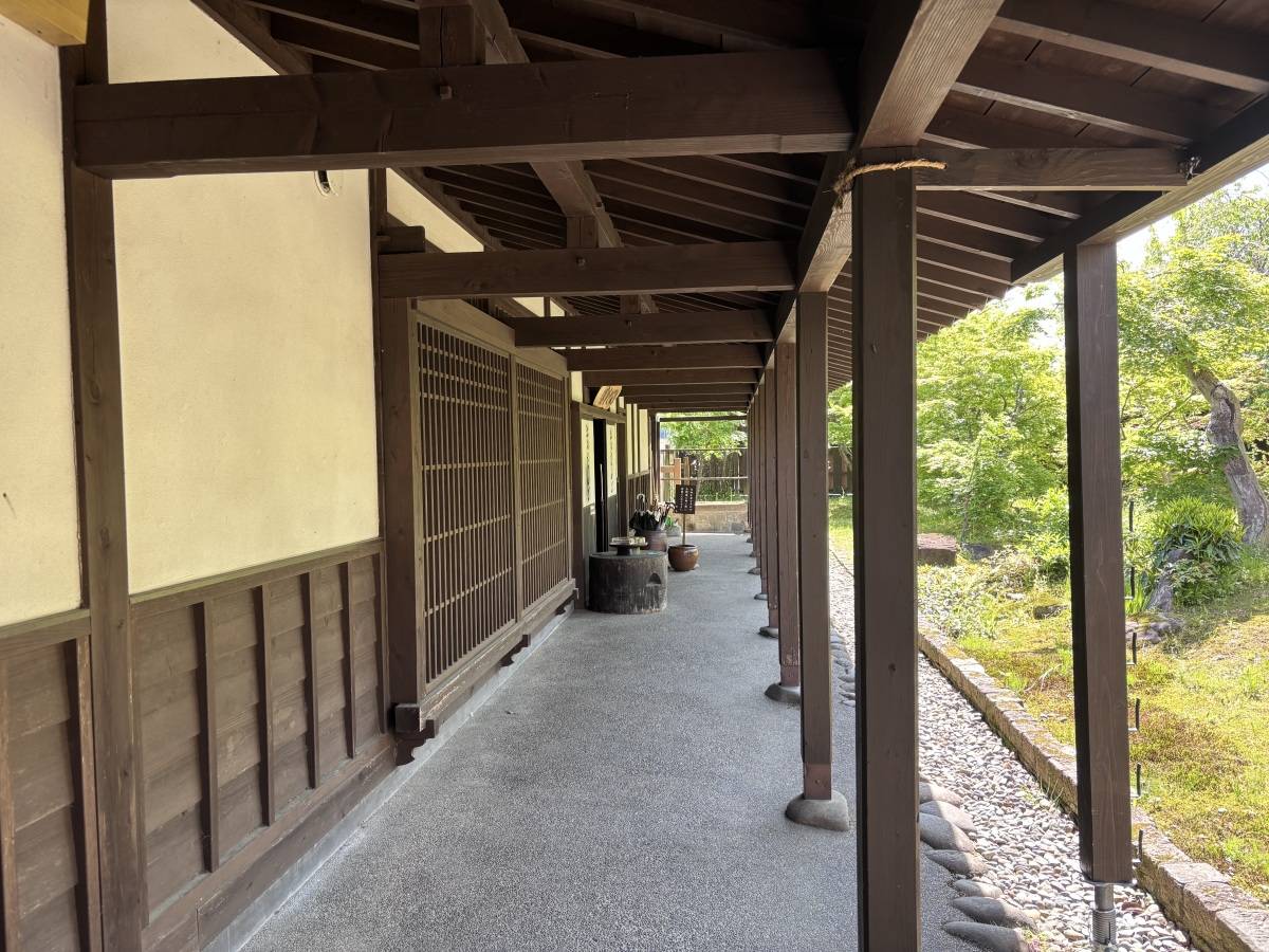 江口だんご本店 回廊