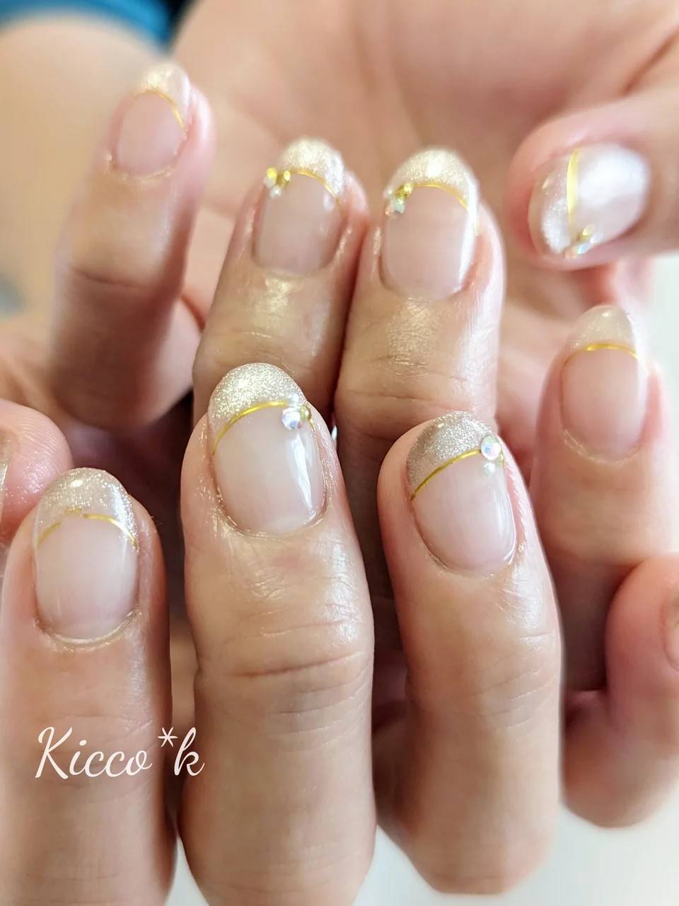 くすみベージュネイル