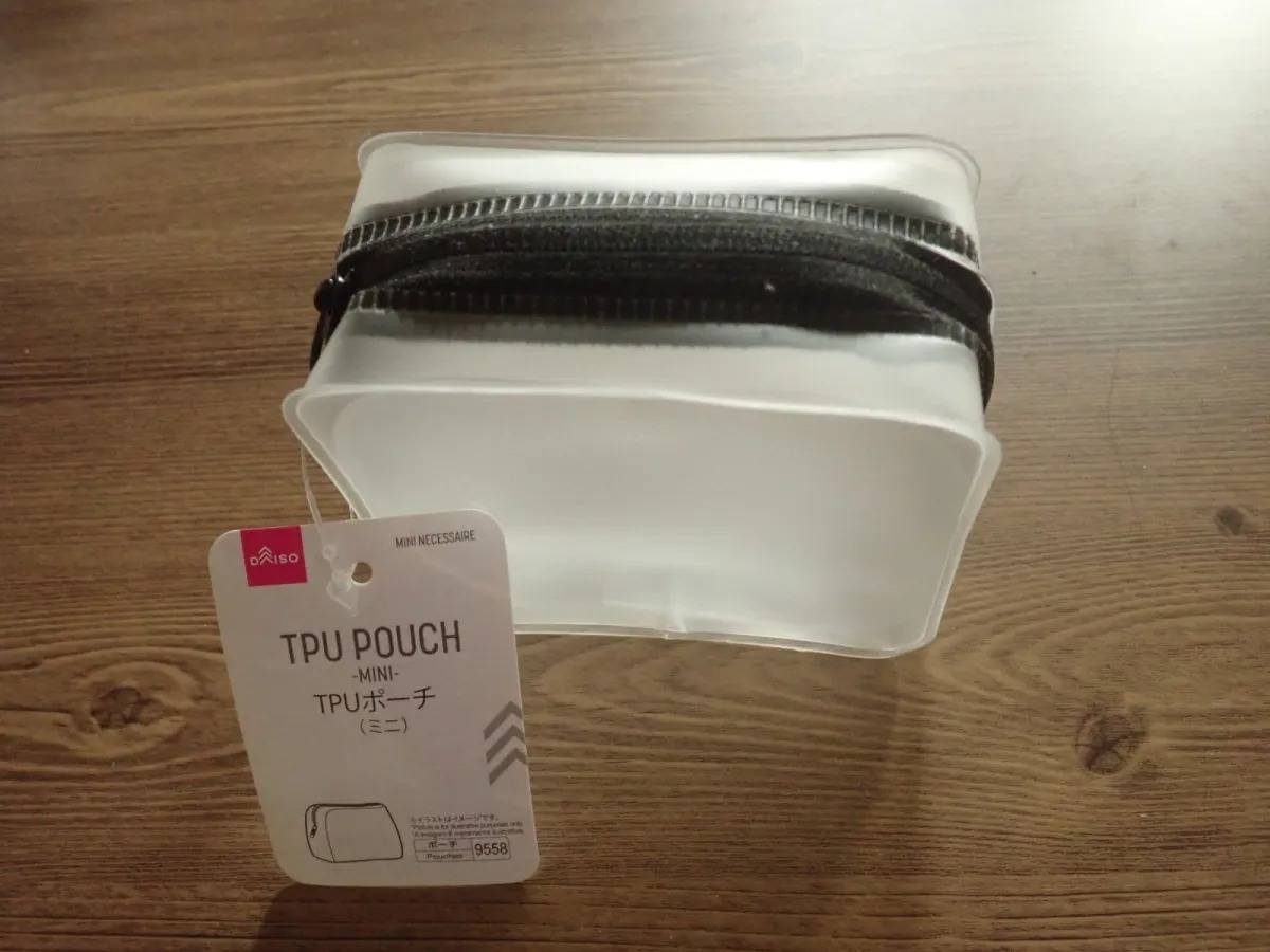 DAISO(ダイソー):TPUミニポーチ