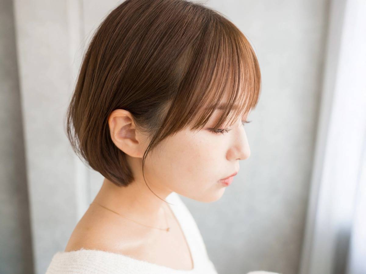 耳掛け丸みボブ