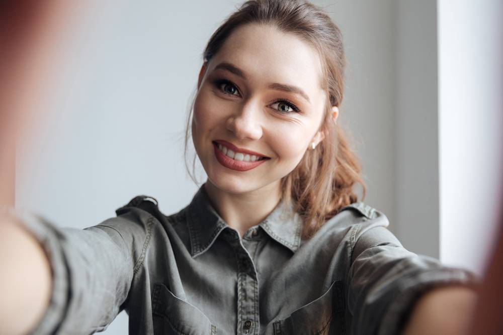 女性