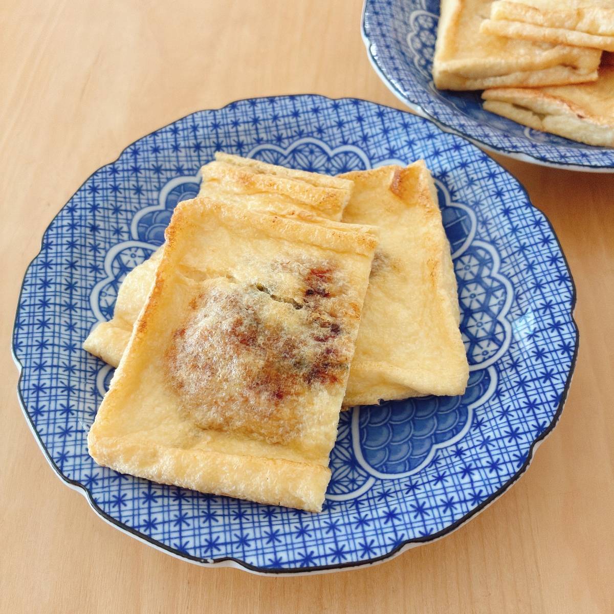 タカノフーズ公式の「納豆と揚げのパリパリ焼き」のレシピ