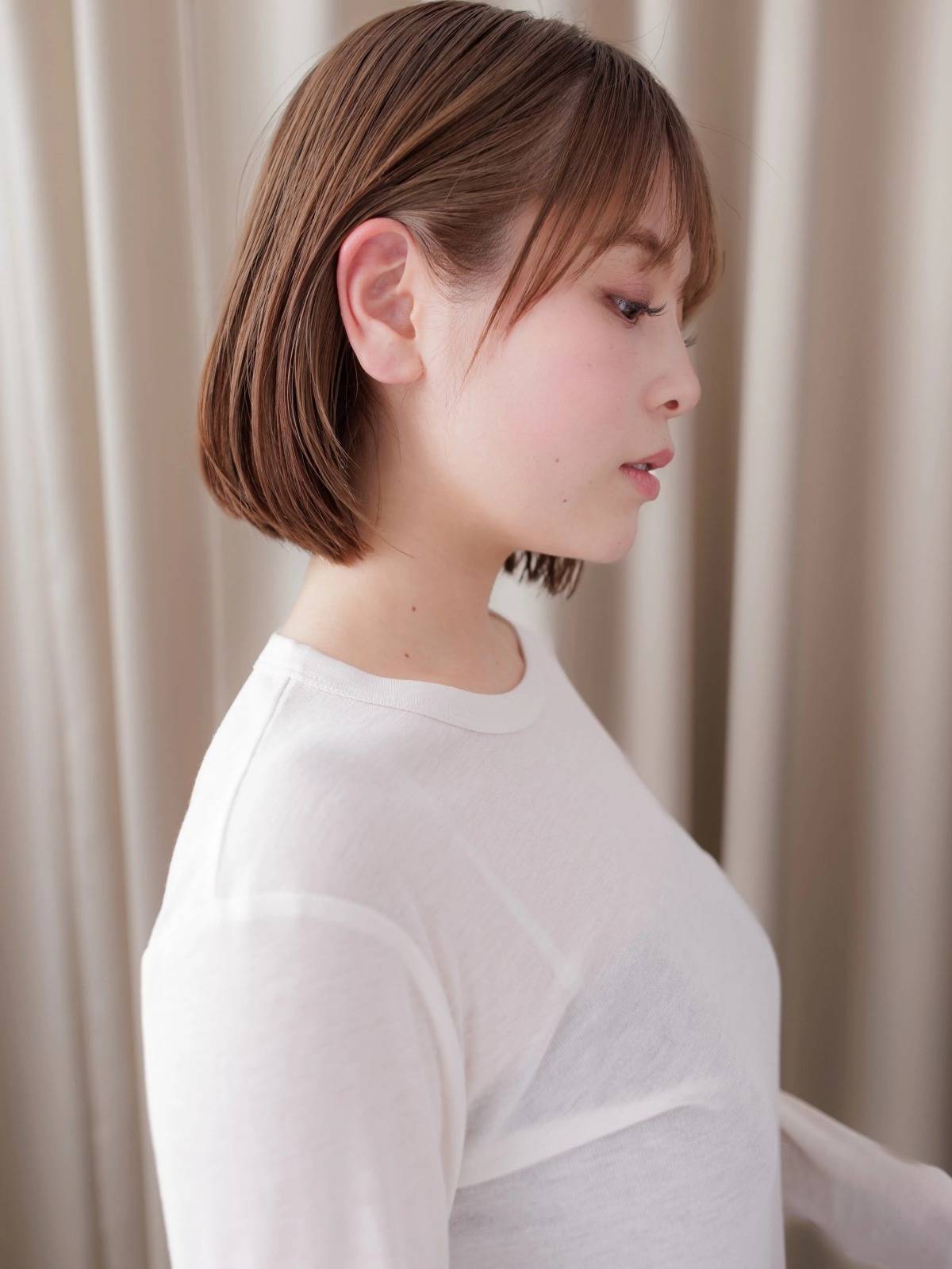 自然にまとまるシンプルボブ