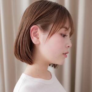  自然にまとまるシンプルボブ 
