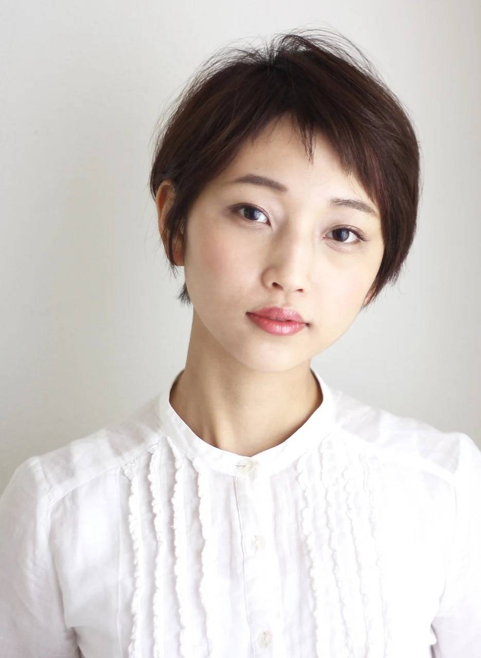 ショートバングショート
