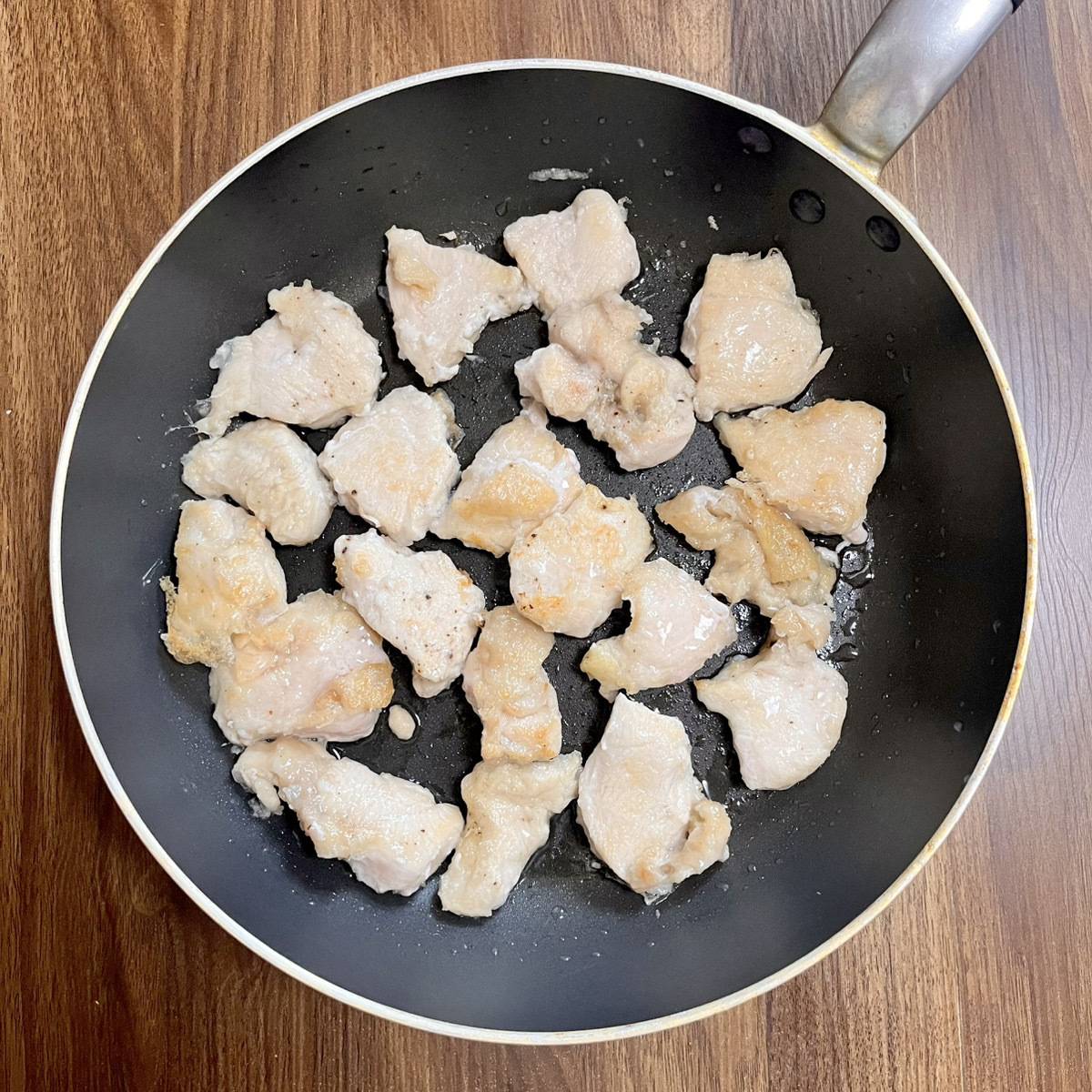 ヤマキ公式の「簡単調理で手間なし！鶏むね肉の照りマヨチキン」のレシピ