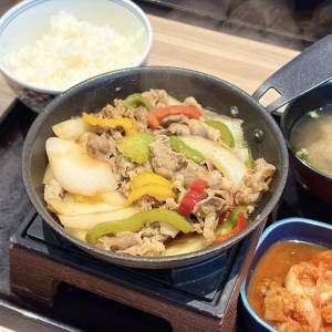  吉野家「牛鉄板スタミナ焼肉定食」 