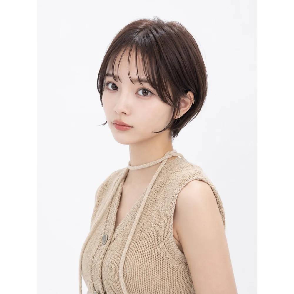 大人可愛い耳掛けショート