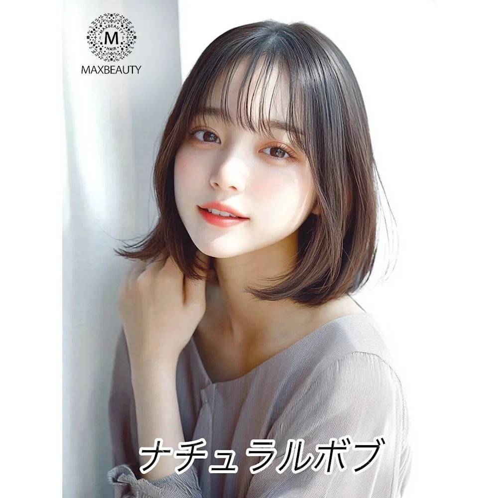 毛先を遊ばせたナチュラルボブ