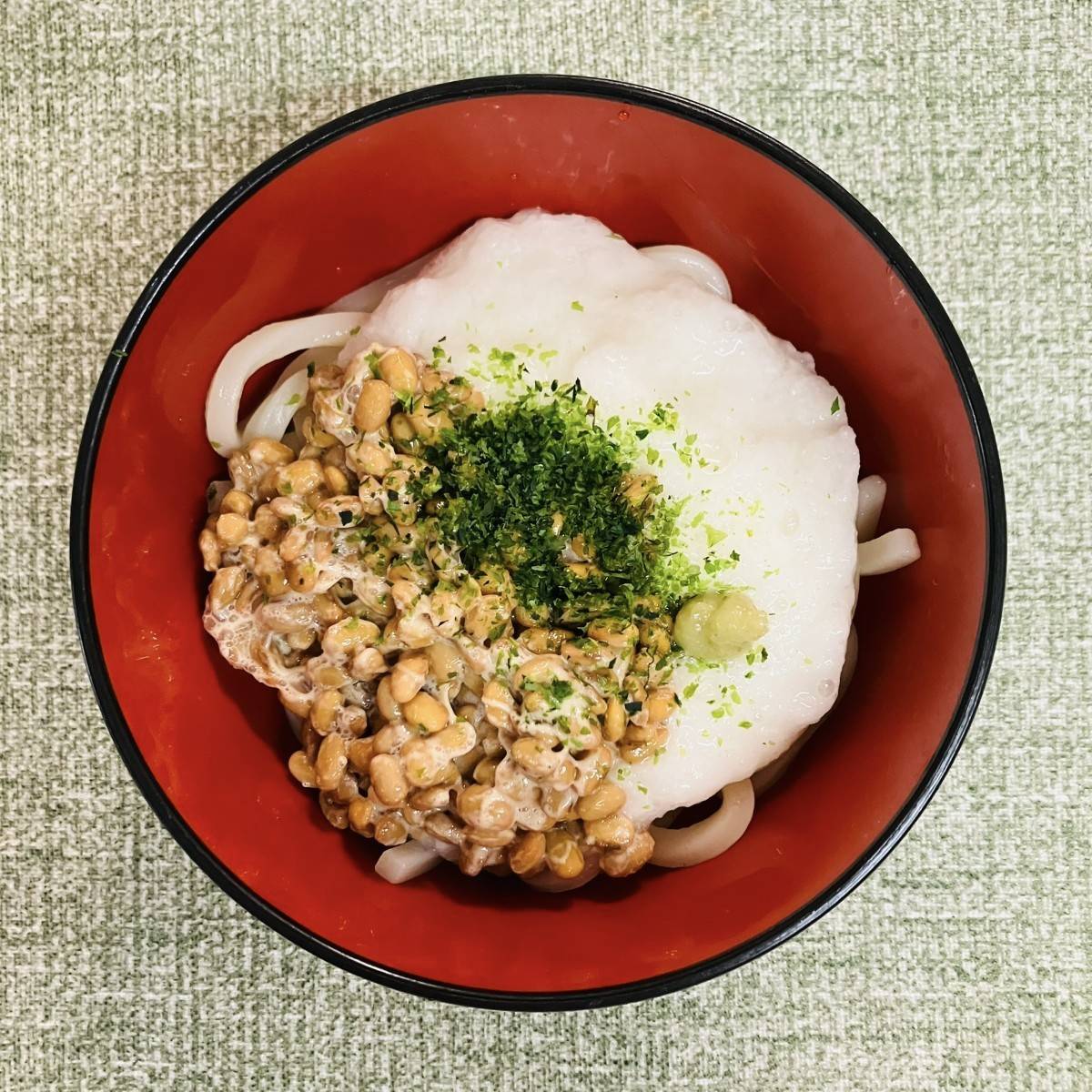 テーブルマーク公式の「とろろわさびうどん」のレシピ