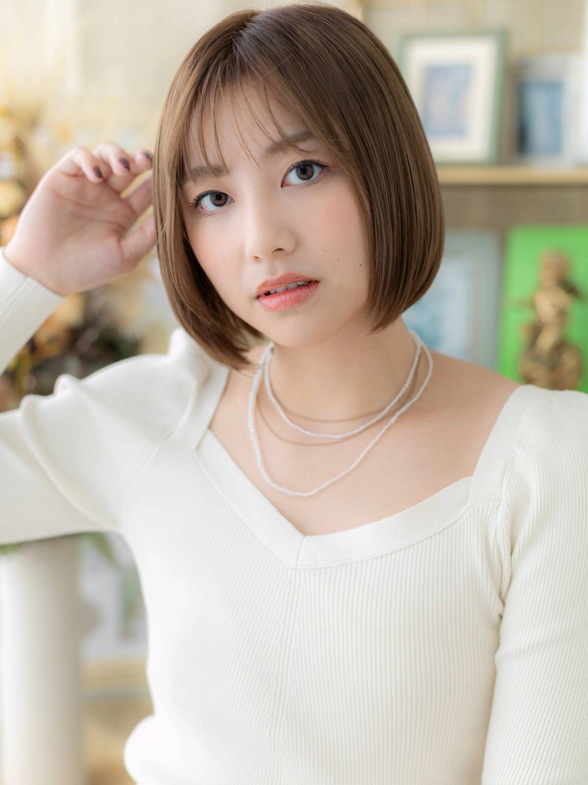 シースルーバングのシンプルボブ
