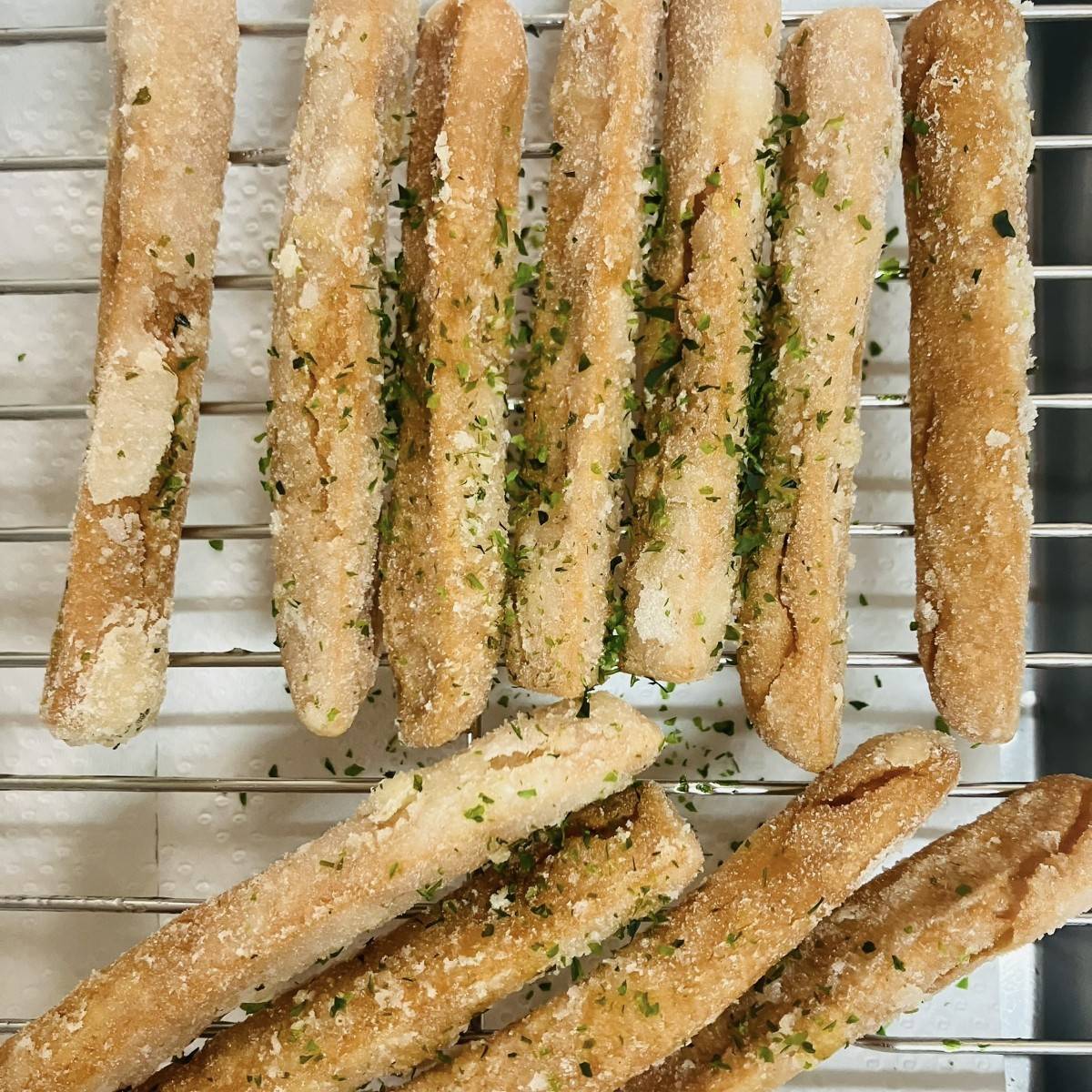 ニッスイ公式の「ソーセージのスティックから揚げ」のレシピ