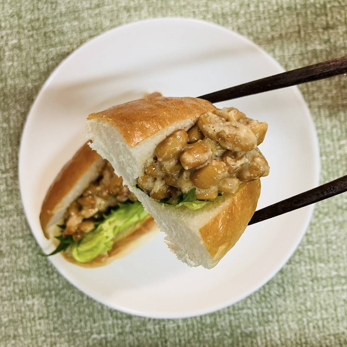 JAグループ公式の「大葉と納豆のサンドイッチ」のレシピ