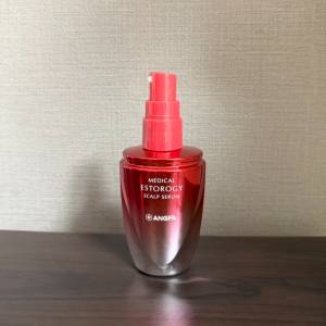 手軽に続けられるノズルタイプ。女性ホルモン配合「スカルプD ボーテ」のセラムで本格頭皮ケア