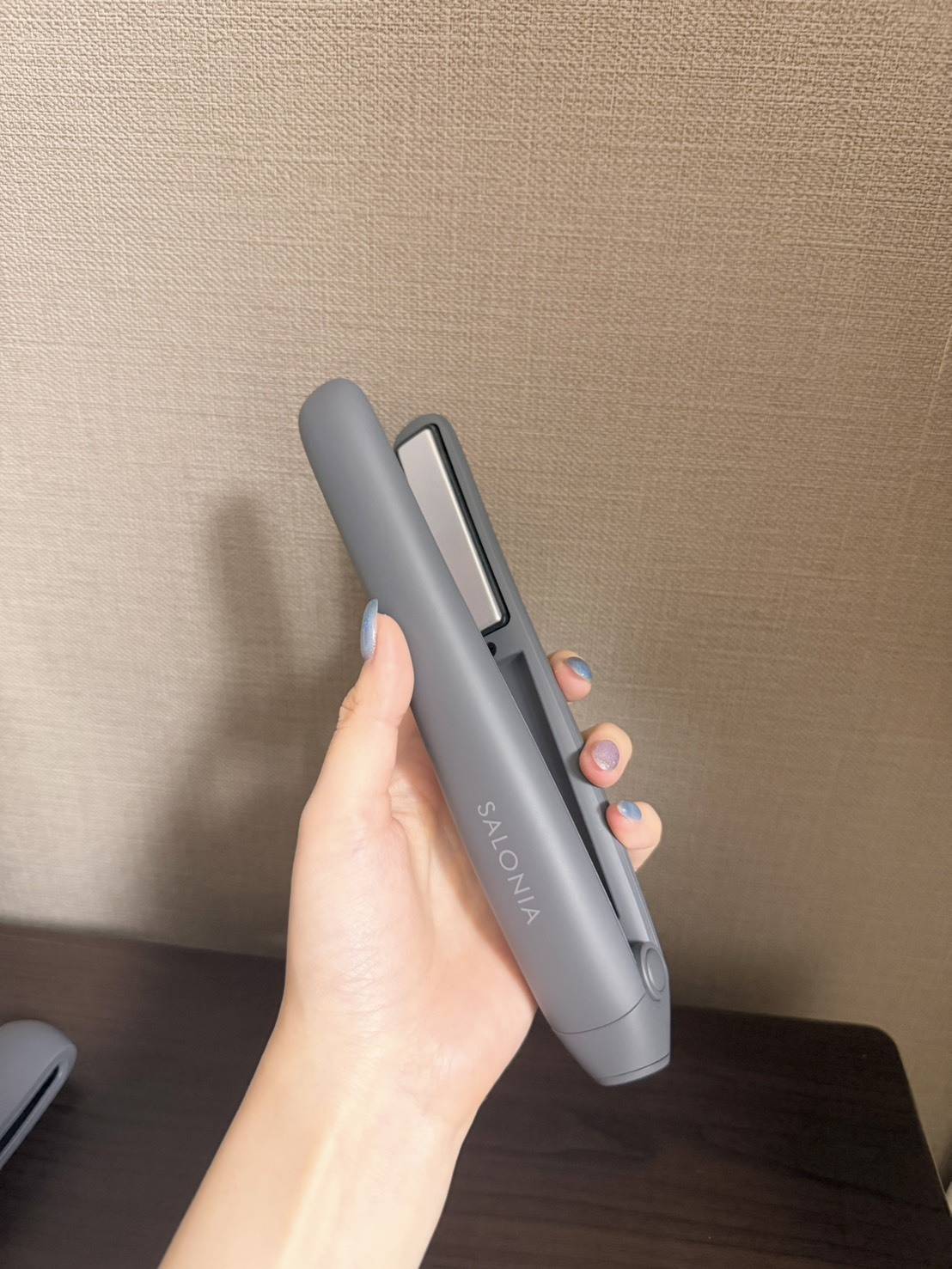 SALONIA コードレス ストレートアイロン