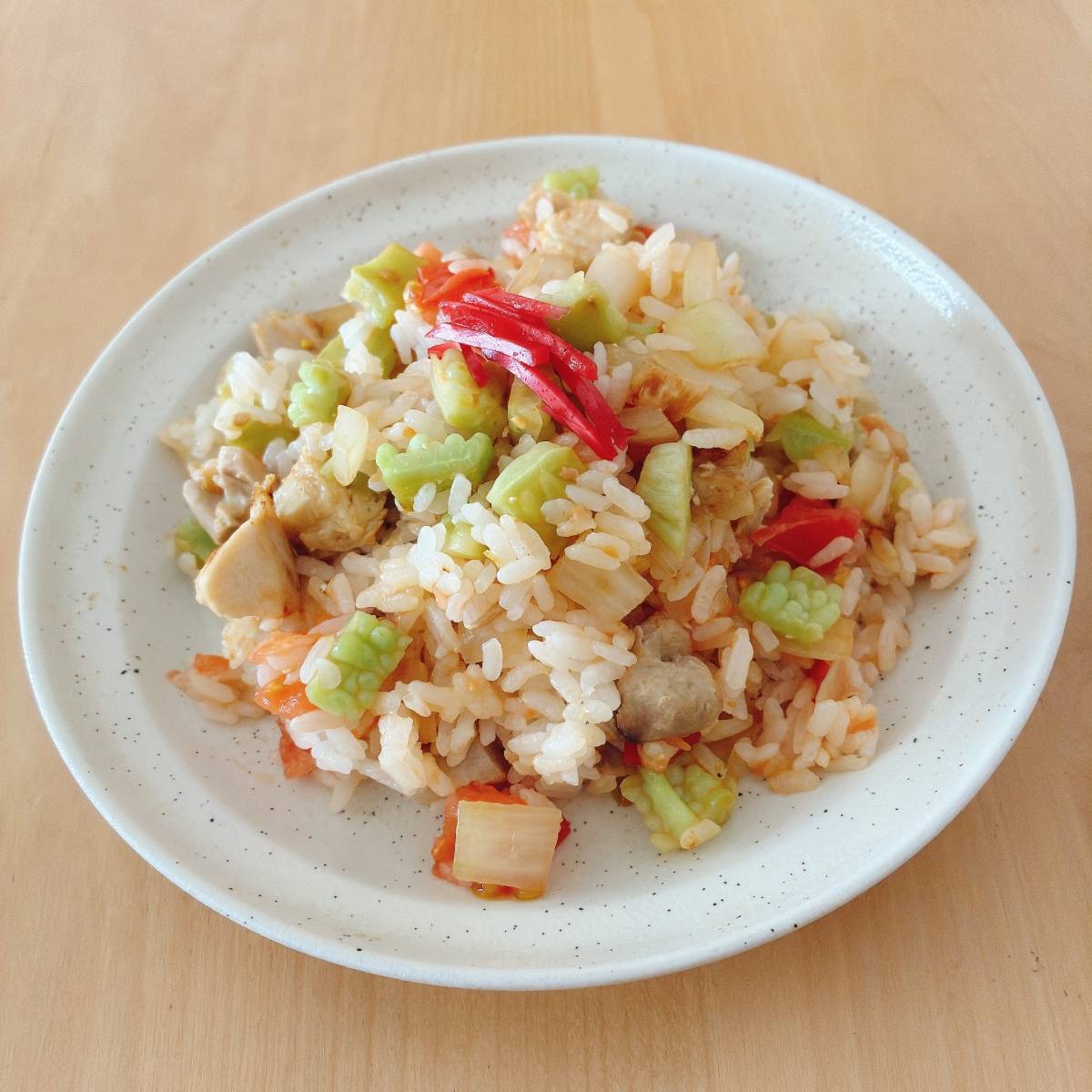 JAグループ公式の「肉味噌、ゴーヤ、トマトのチャーハン」のレシピ