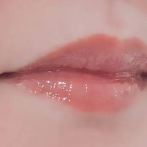 ひと塗りで最高に大人可愛い……。大人気ブランドの「新色リップ」
