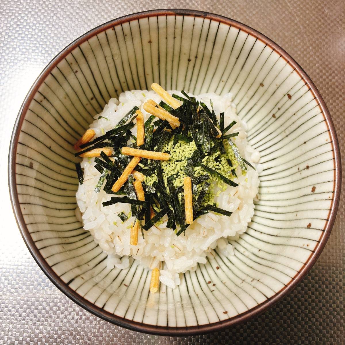 永谷園公式の「薬味たっぷり味噌と豆腐の茶漬け」のレシピ