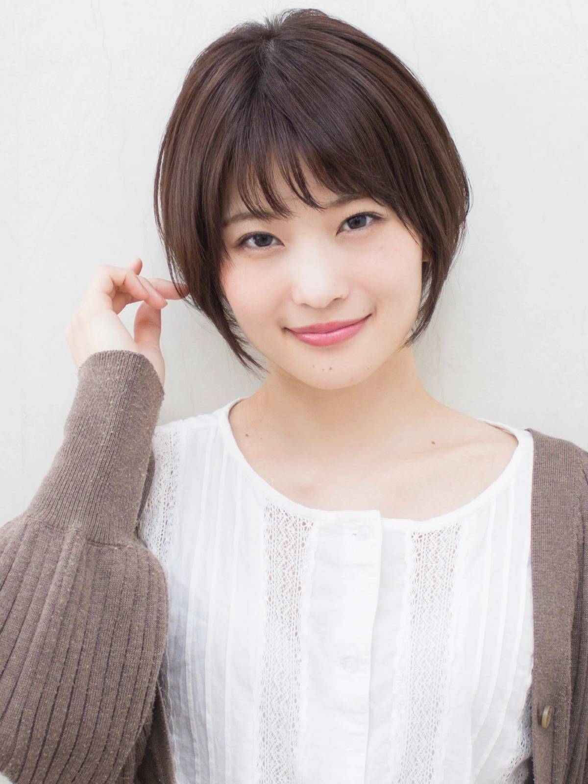 ひし形シルエットショートボブ