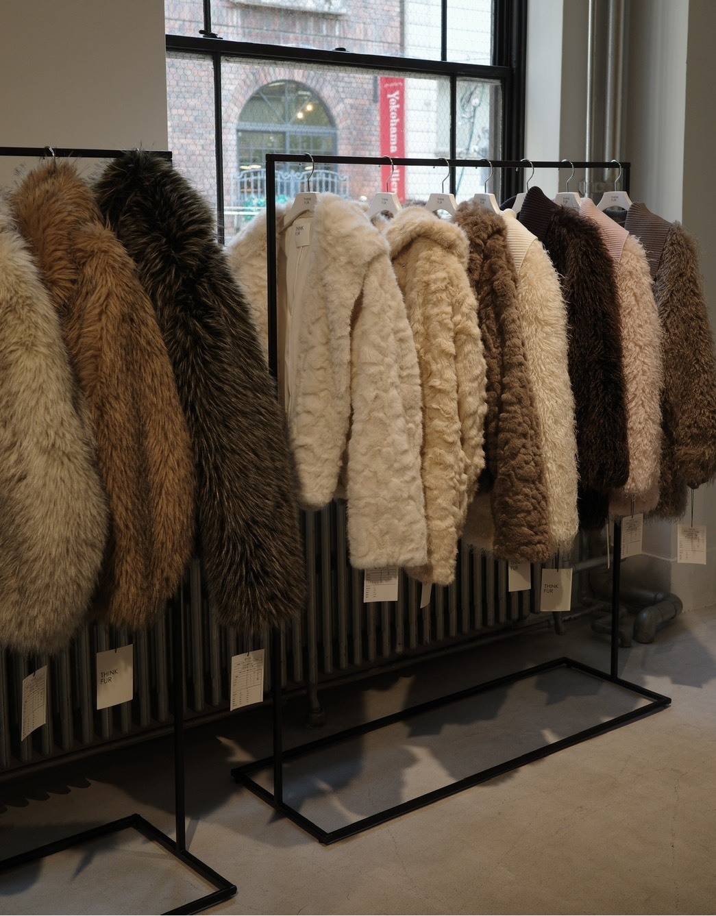 THINK FUR ムートン調グラデーションファーコート
