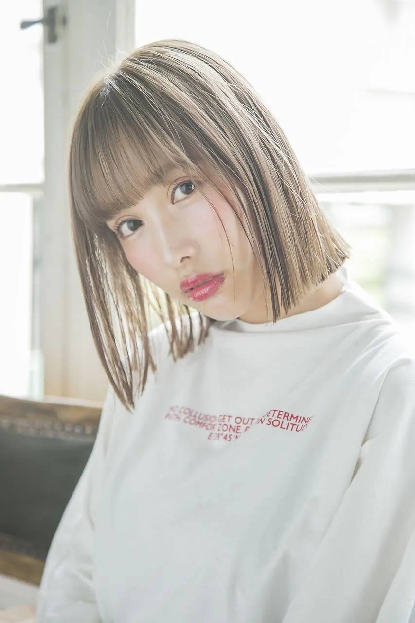 ウェット感ストレートボブ