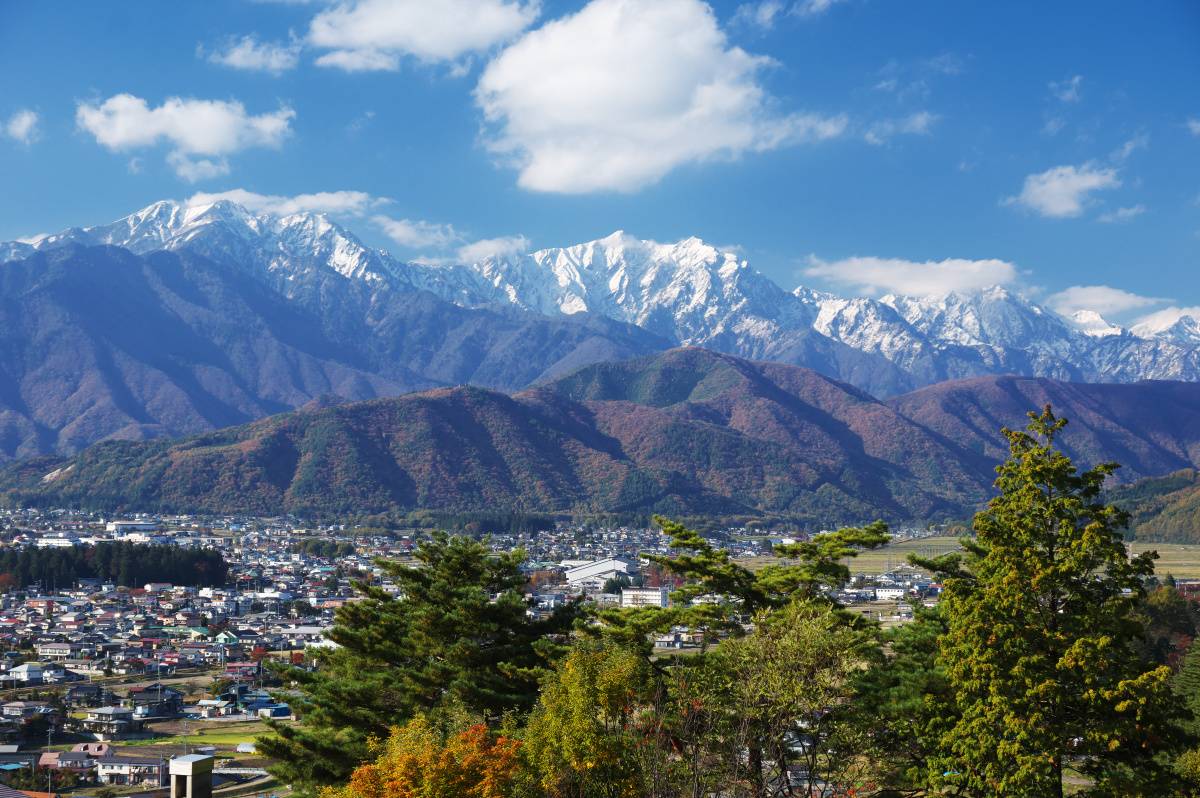 長野県大町市から望む日本アルプス