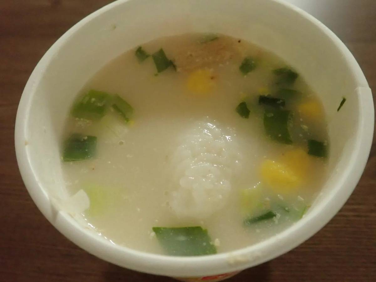 DAISO(ダイソー):日清 おむすび屋さんのまかないスープ ごま味噌豆乳