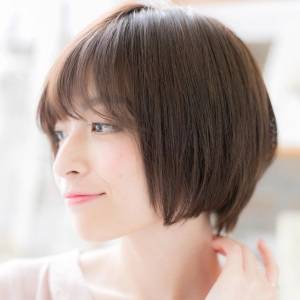  前下がりきれいめボブ 