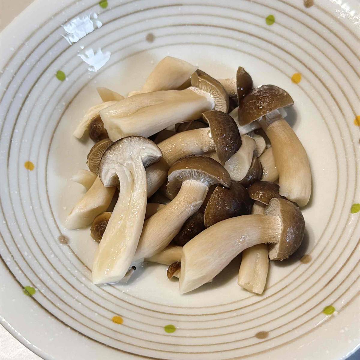 JAグループ公式の「しめじと胡瓜の酢の物」のレシピ
