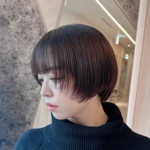  シンプルマッシュボブ 
