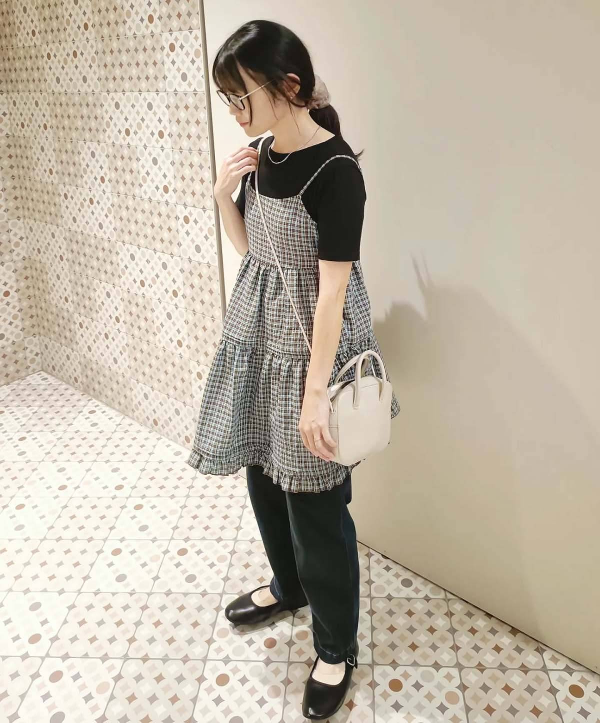 キャミソールの重ね着が◎
