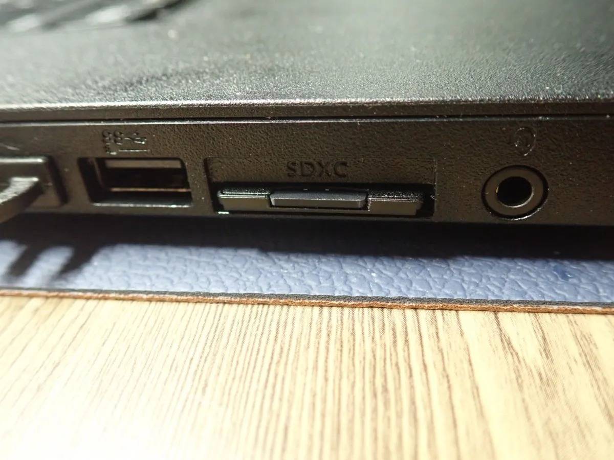 DAISO(ダイソー):microSD32GB