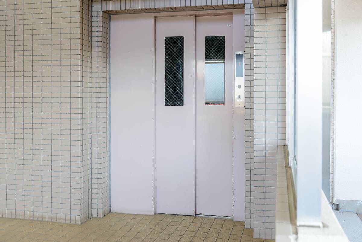エレベーター