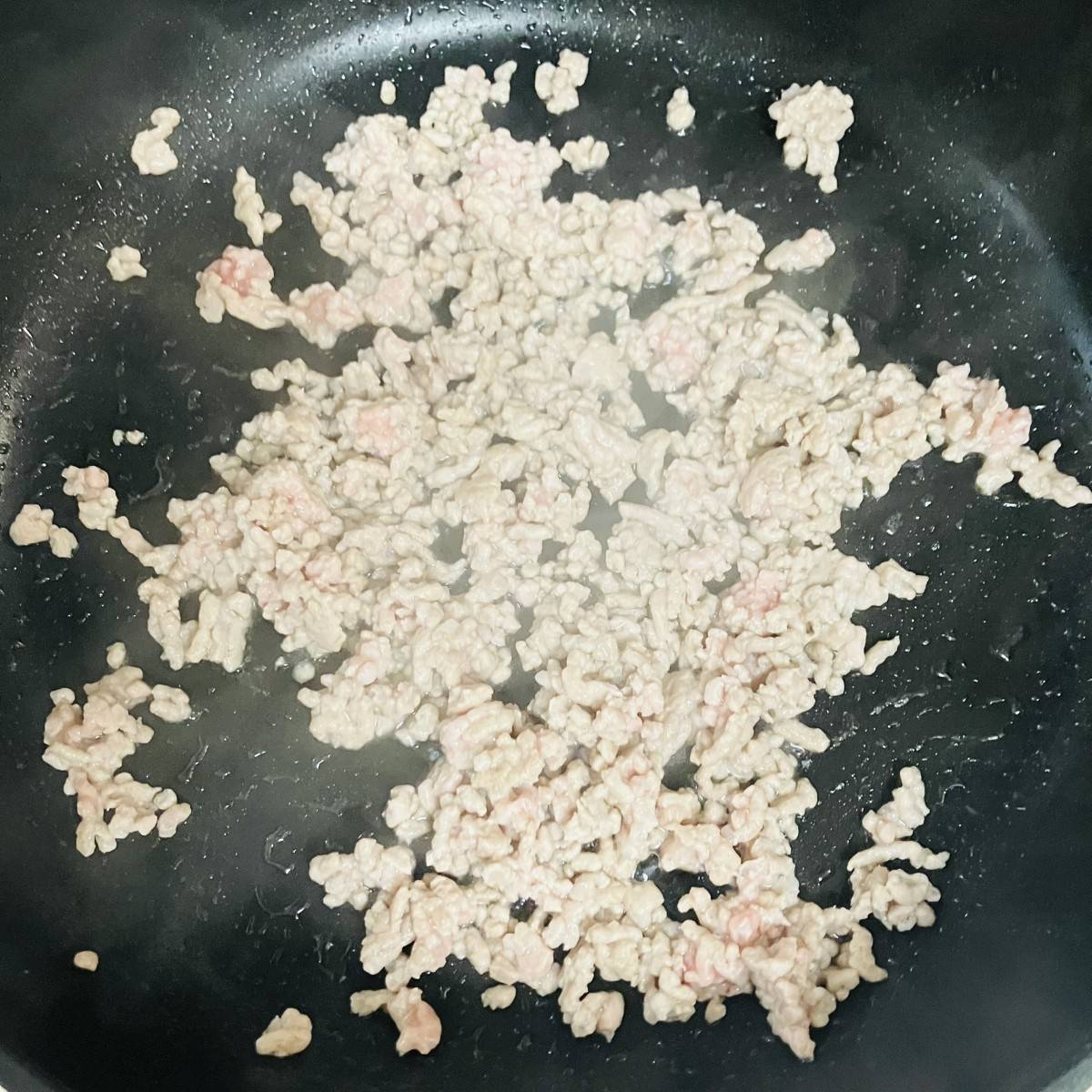 紀文公式の「焼ちくわとしらたきの炒め煮」のレシピ