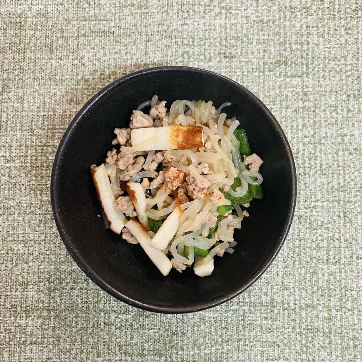 紀文公式の「焼ちくわとしらたきの炒め煮」のレシピ