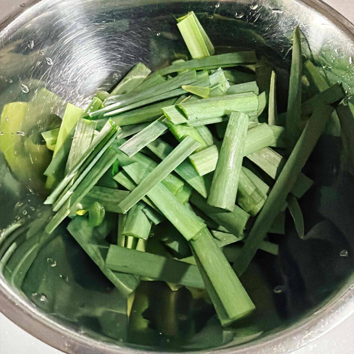 JAグループ公式の「ニラ豆腐の卵とじ」のレシピ