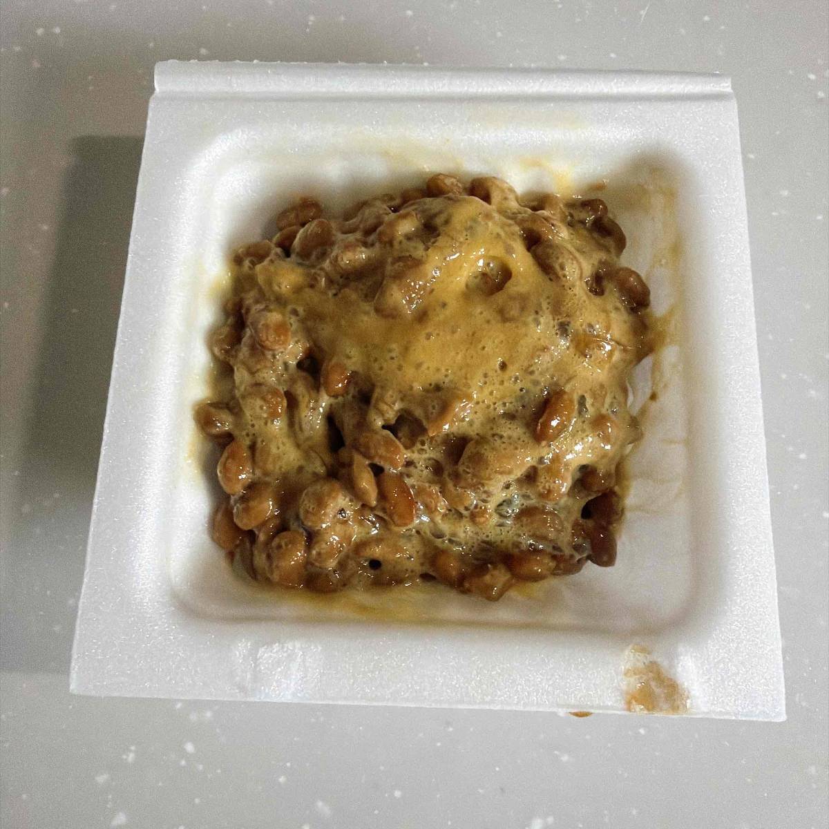 タカノフーズ公式の「納豆チーズトースト」のレシピ