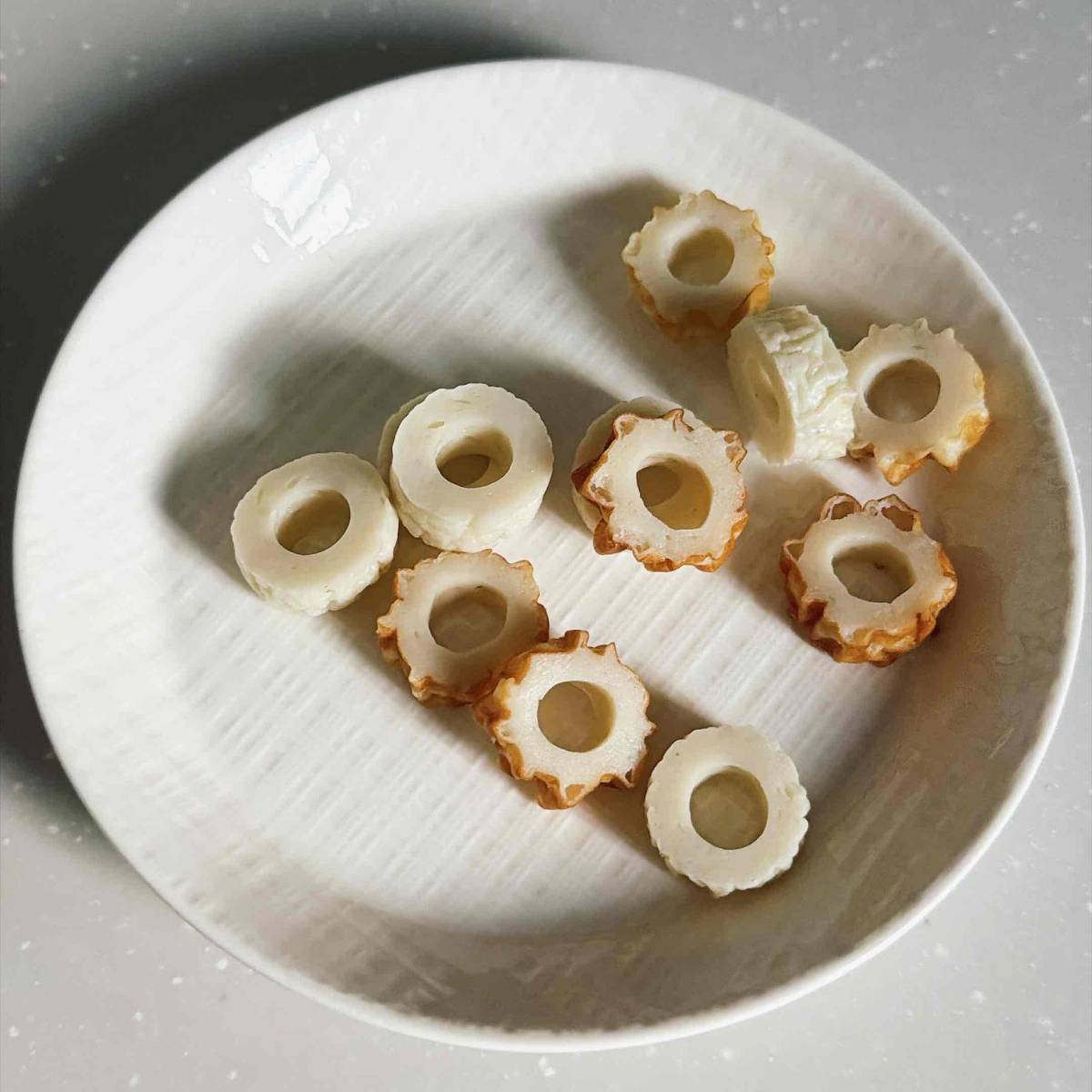 タカノフーズ公式の「納豆とチーちくの和え物」のレシピ
