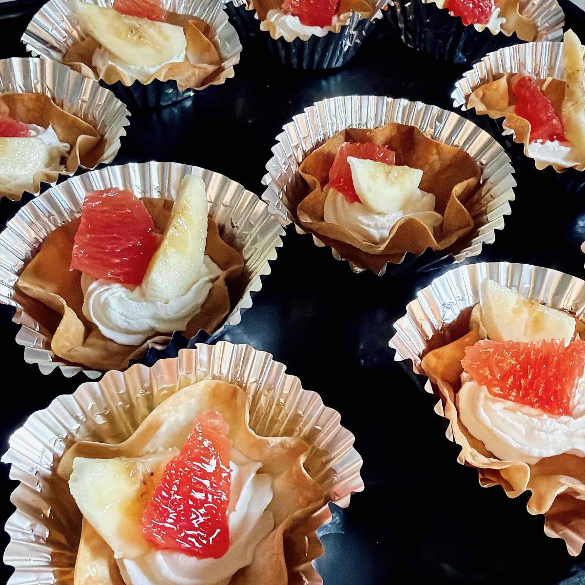 モランボン公式の「餃子の皮でカップケーキ」のレシピ