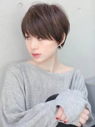 丸みのあるショート