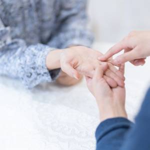 実は天才型タイプらしい。「自分に厳しい人」に現れるスゴい手相5選